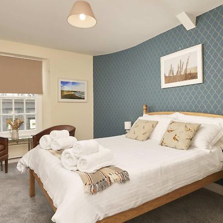 The White Hart Hotel Modbury Extérieur photo