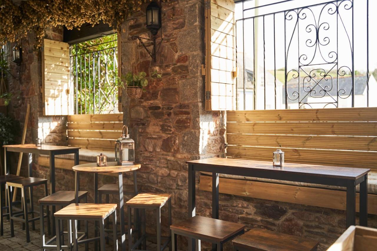 The White Hart Hotel Modbury Extérieur photo