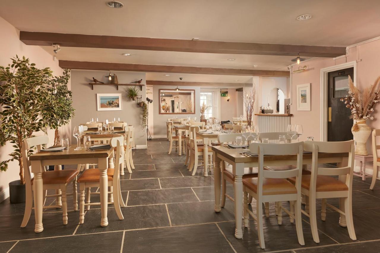 The White Hart Hotel Modbury Extérieur photo