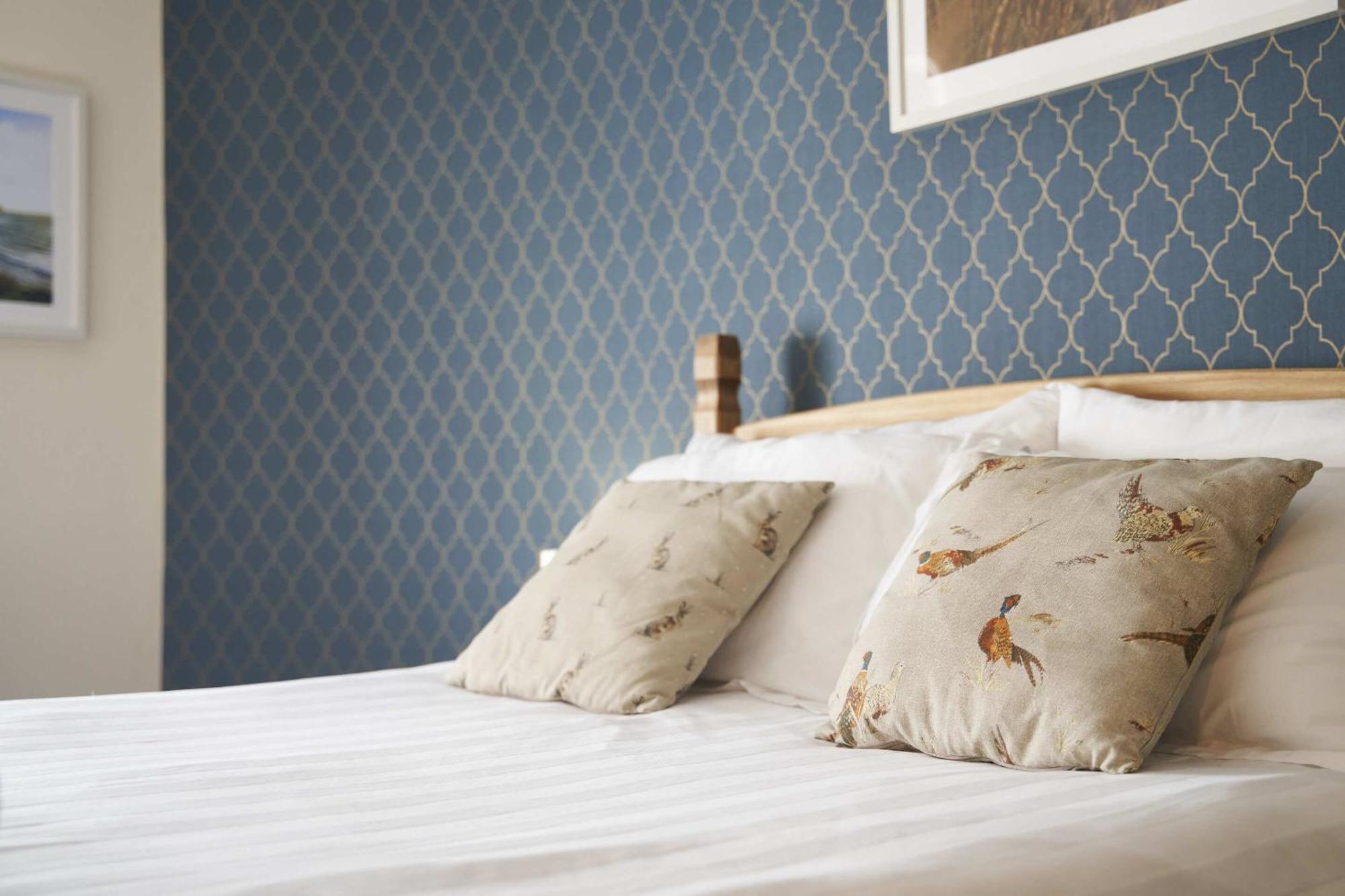 The White Hart Hotel Modbury Extérieur photo