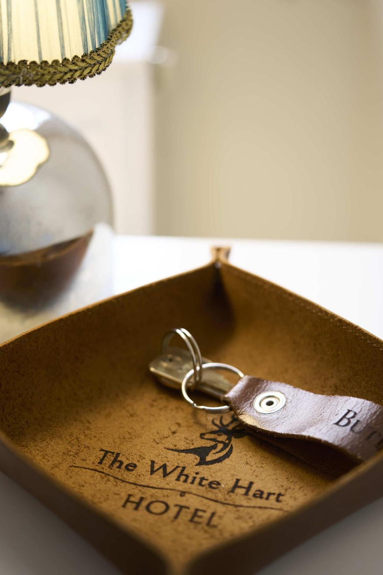 The White Hart Hotel Modbury Extérieur photo