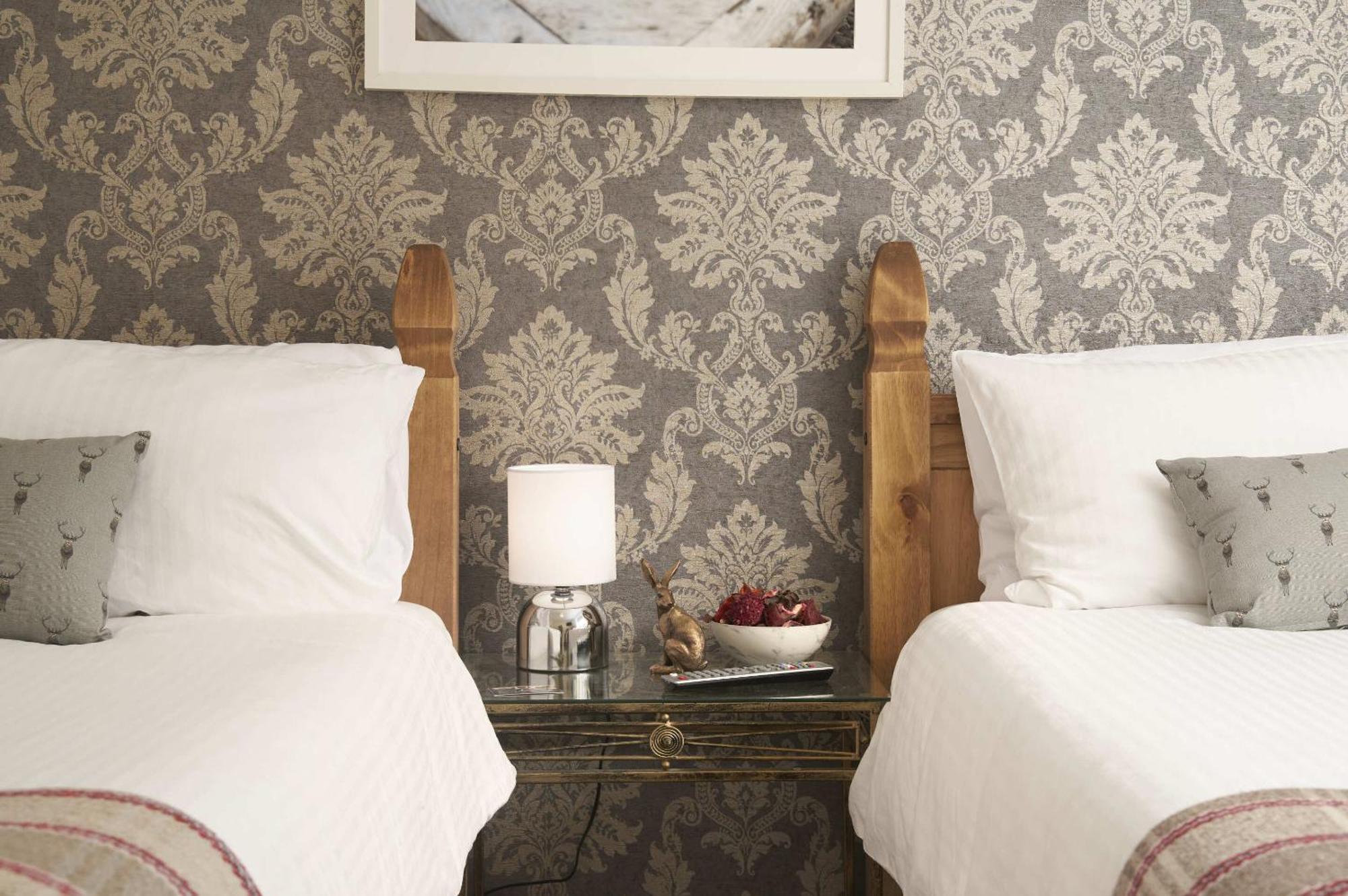 The White Hart Hotel Modbury Extérieur photo